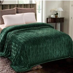 Flannel Fleece Bed Blanket - Dark Green